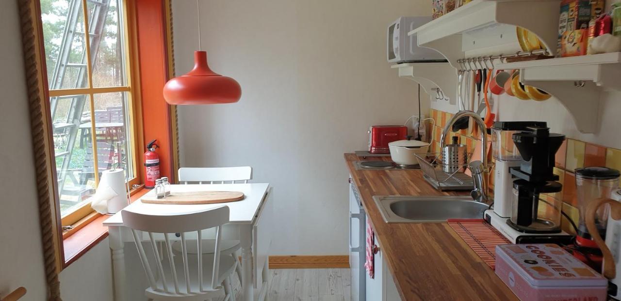 Bålsta Woodstock B & B Studios מראה חיצוני תמונה