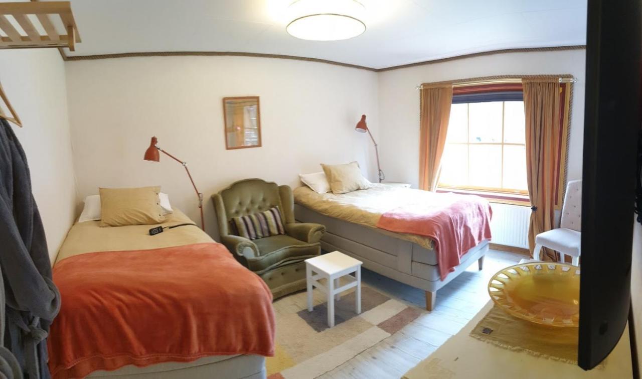 Bålsta Woodstock B & B Studios מראה חיצוני תמונה