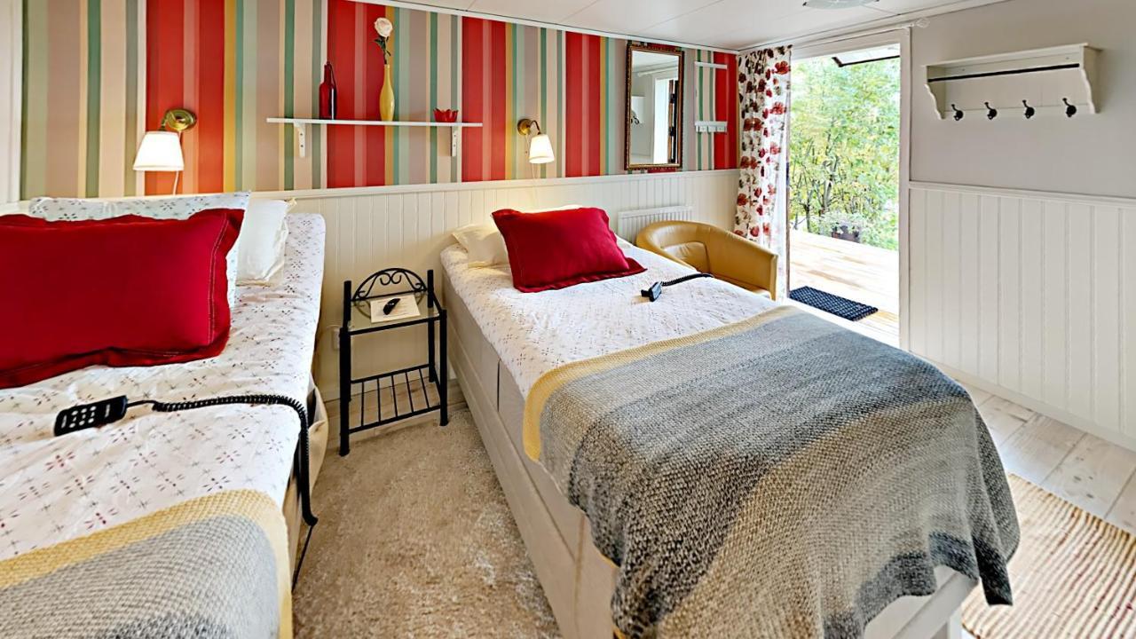 Bålsta Woodstock B & B Studios מראה חיצוני תמונה